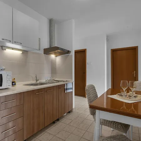 아파트 And Mila *