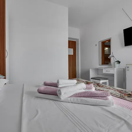 아파트 And Mila *