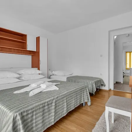 아파트 And Mila *